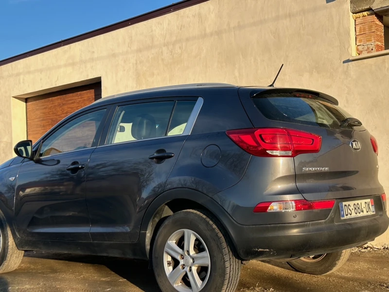 Kia Sportage CRDI, снимка 2 - Автомобили и джипове - 48605910