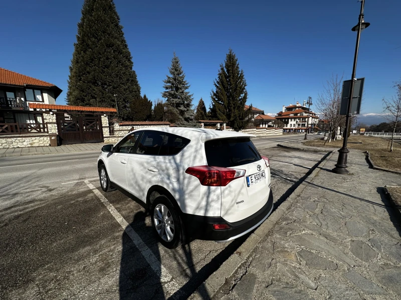 Toyota Rav4, снимка 10 - Автомобили и джипове - 49205705