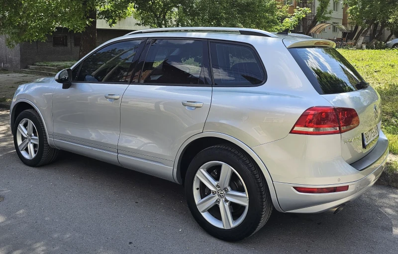 VW Touareg 3000 TDI 240 к.с, снимка 7 - Автомобили и джипове - 50067077