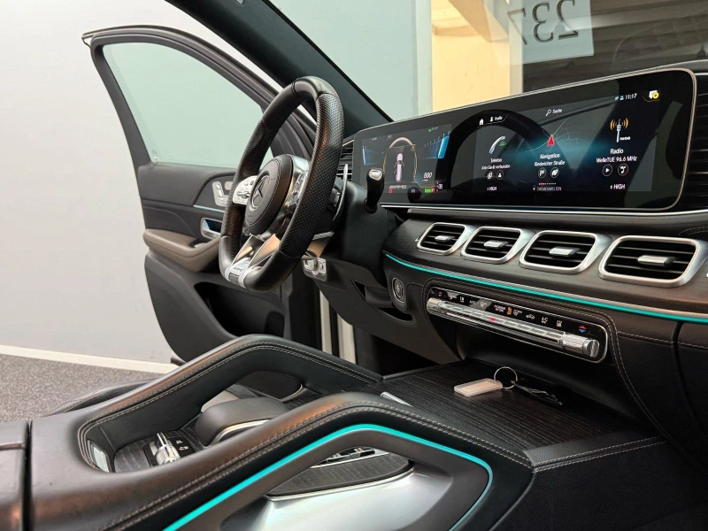 Mercedes-Benz GLS 63 AMG 4M+ * 7МЕСТЕН* BURM* PANO* DISTR* 360 CAM* HUD* KE, снимка 13 - Автомобили и джипове - 50971526