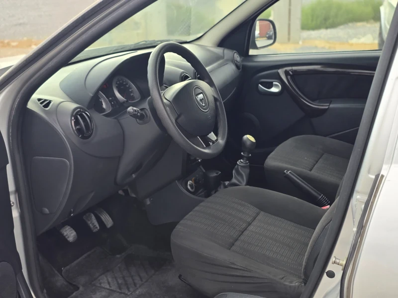 Dacia Duster 4x4, снимка 7 - Автомобили и джипове - 51694391