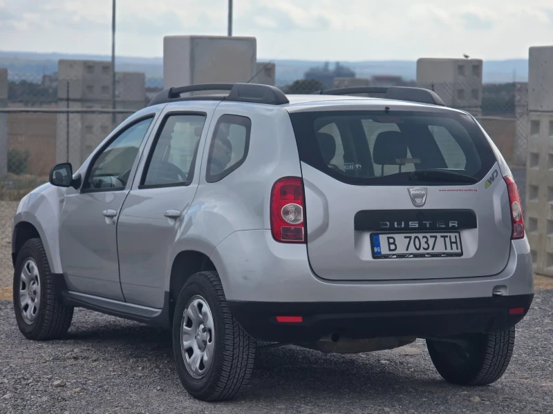 Dacia Duster 4x4, снимка 6 - Автомобили и джипове - 51694391