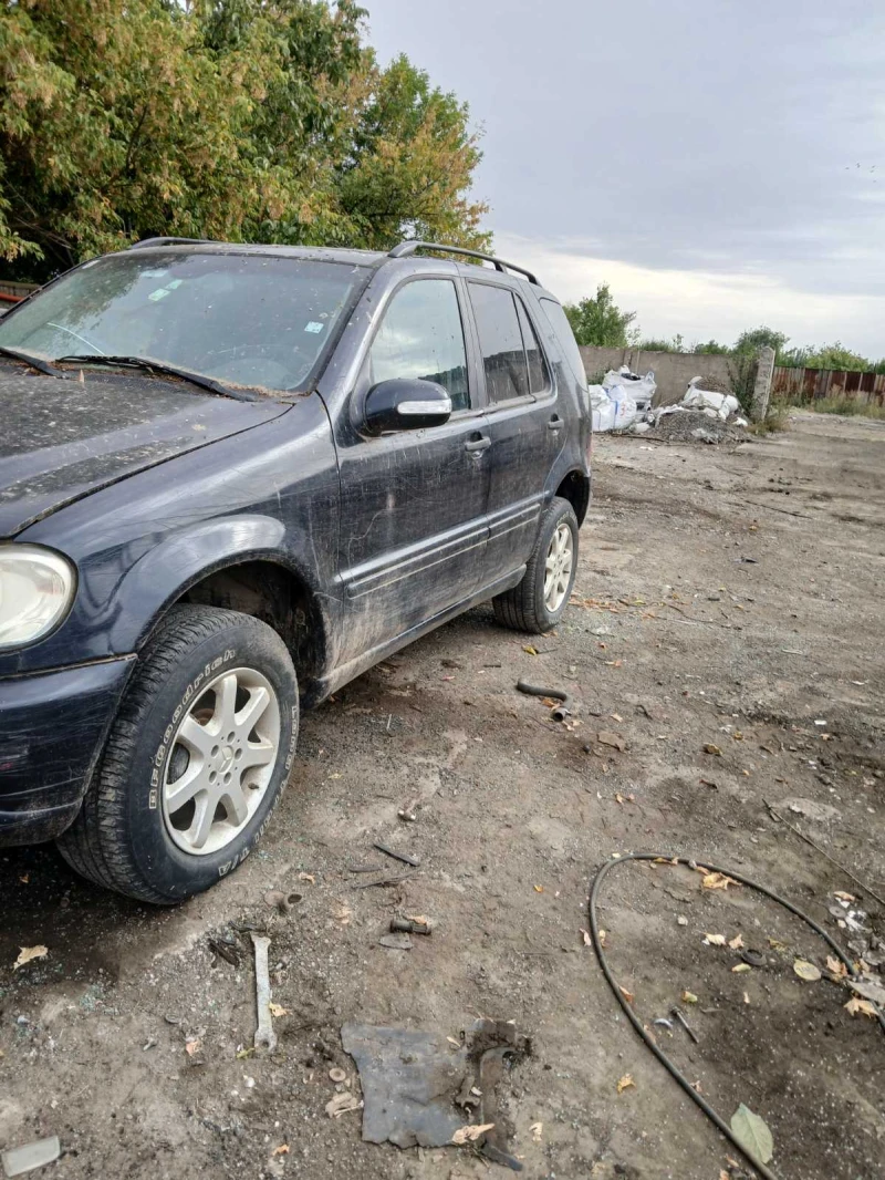 Mercedes-Benz ML 270, снимка 4 - Автомобили и джипове - 51877106