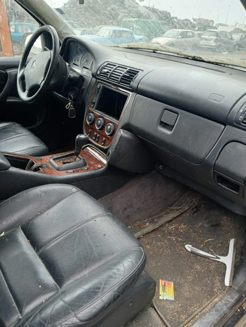 Mercedes-Benz ML 270, снимка 2 - Автомобили и джипове - 51877106