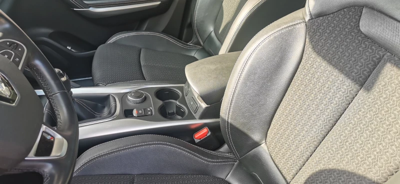 Renault Kadjar 1.6 DCI; 4x4, снимка 12 - Автомобили и джипове - 52460341