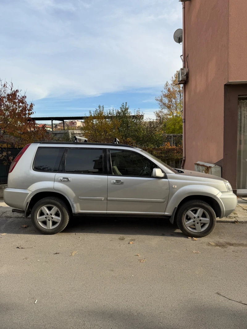 Nissan X-trail, снимка 3 - Автомобили и джипове - 52393989