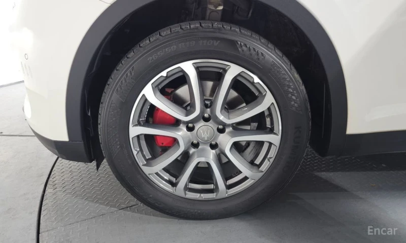 Maserati Levante, снимка 5 - Автомобили и джипове - 53273053