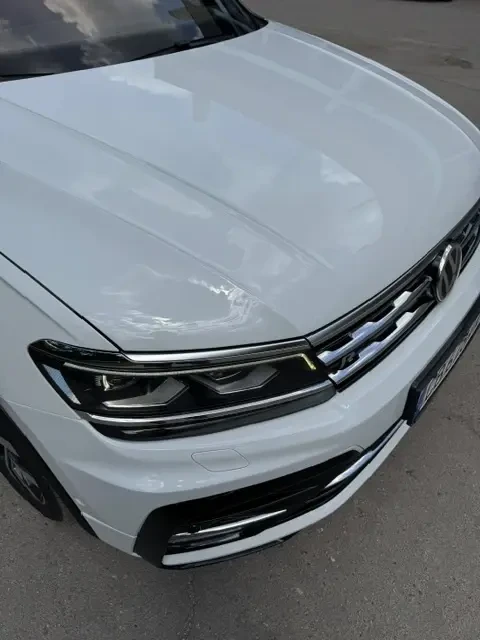 VW Tiguan R-Line, снимка 5 - Автомобили и джипове - 54980644