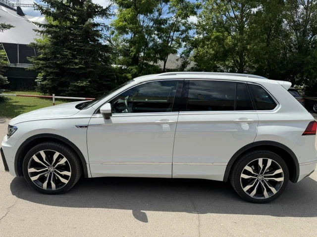 VW Tiguan R-Line, снимка 4 - Автомобили и джипове - 54980644