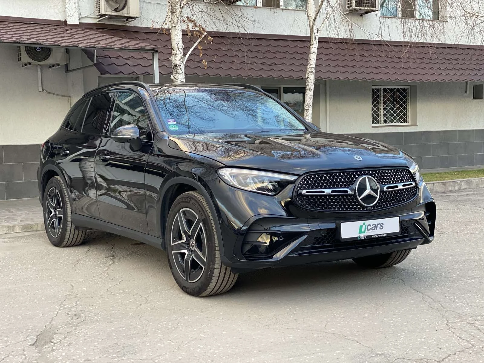 Mercedes-Benz GLC 300 AMG Line В Гаранция! - изображение 3