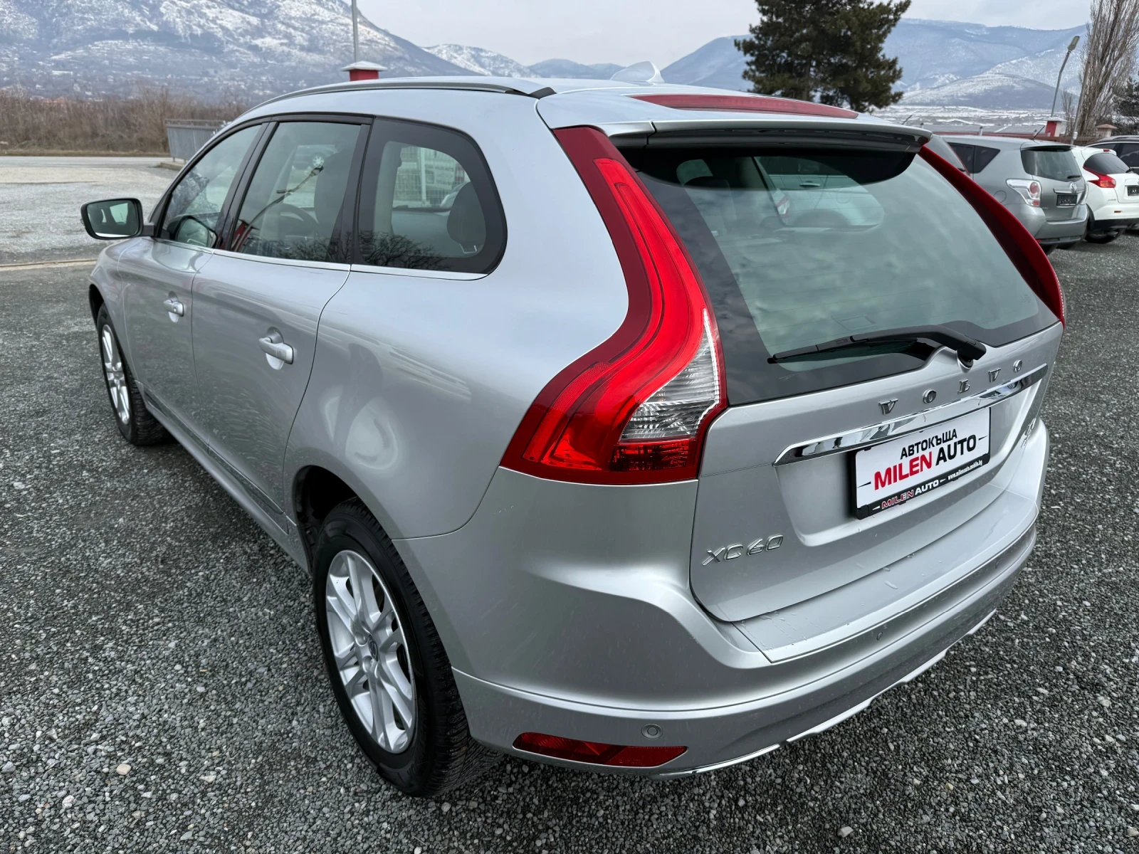 Volvo XC60 (KATO НОВА)^(4х4) - изображение 8