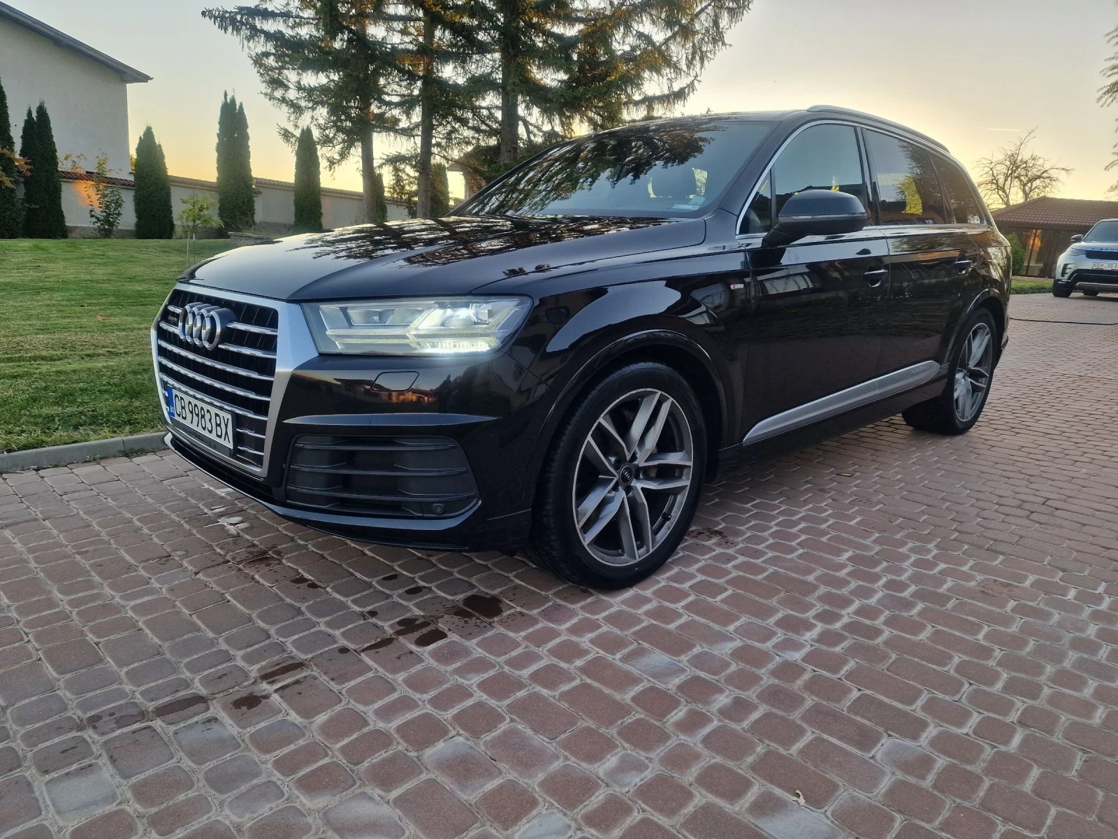 Audi Q7  3.0D 272 S line! - изображение 4