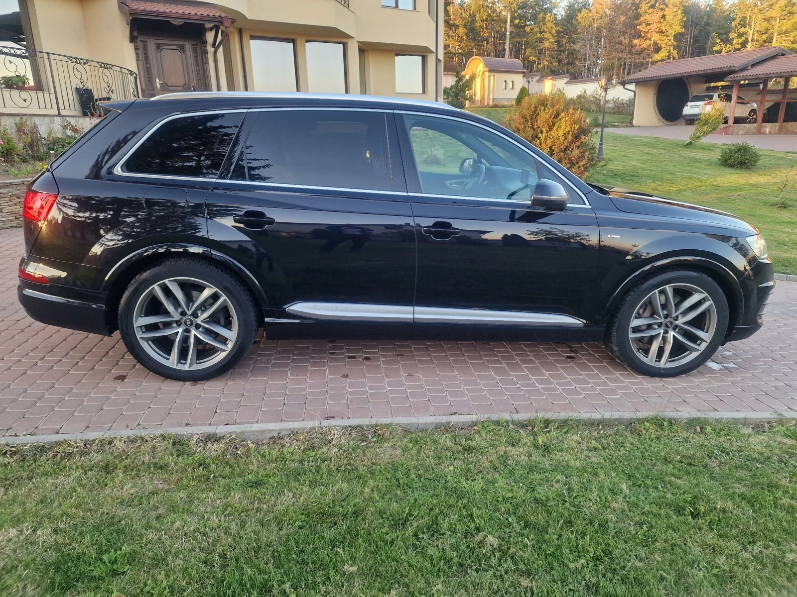 Audi Q7  3.0D 272 S line! - изображение 3