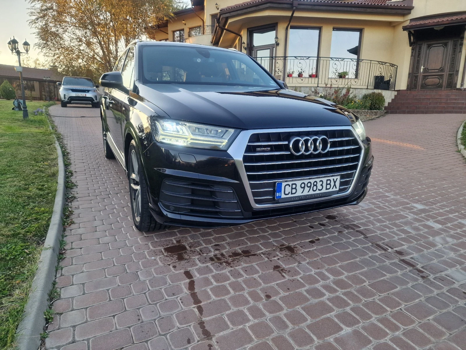 Audi Q7  3.0D 272 S line! - изображение 2