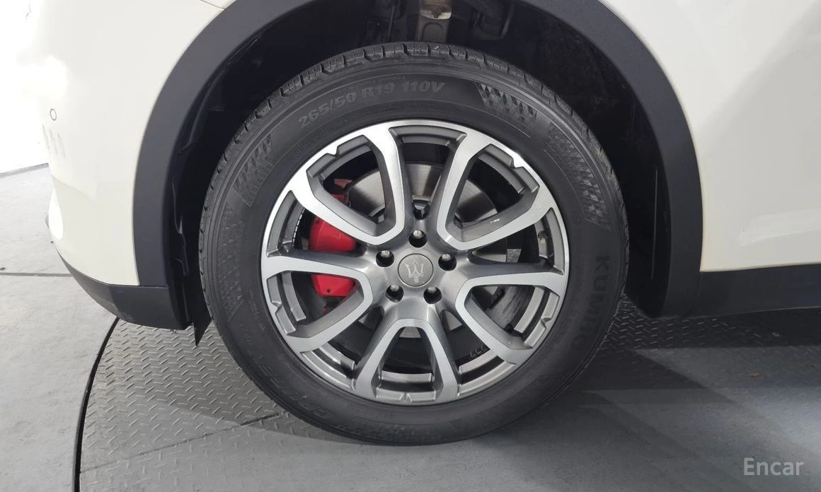 Maserati Levante  - изображение 5