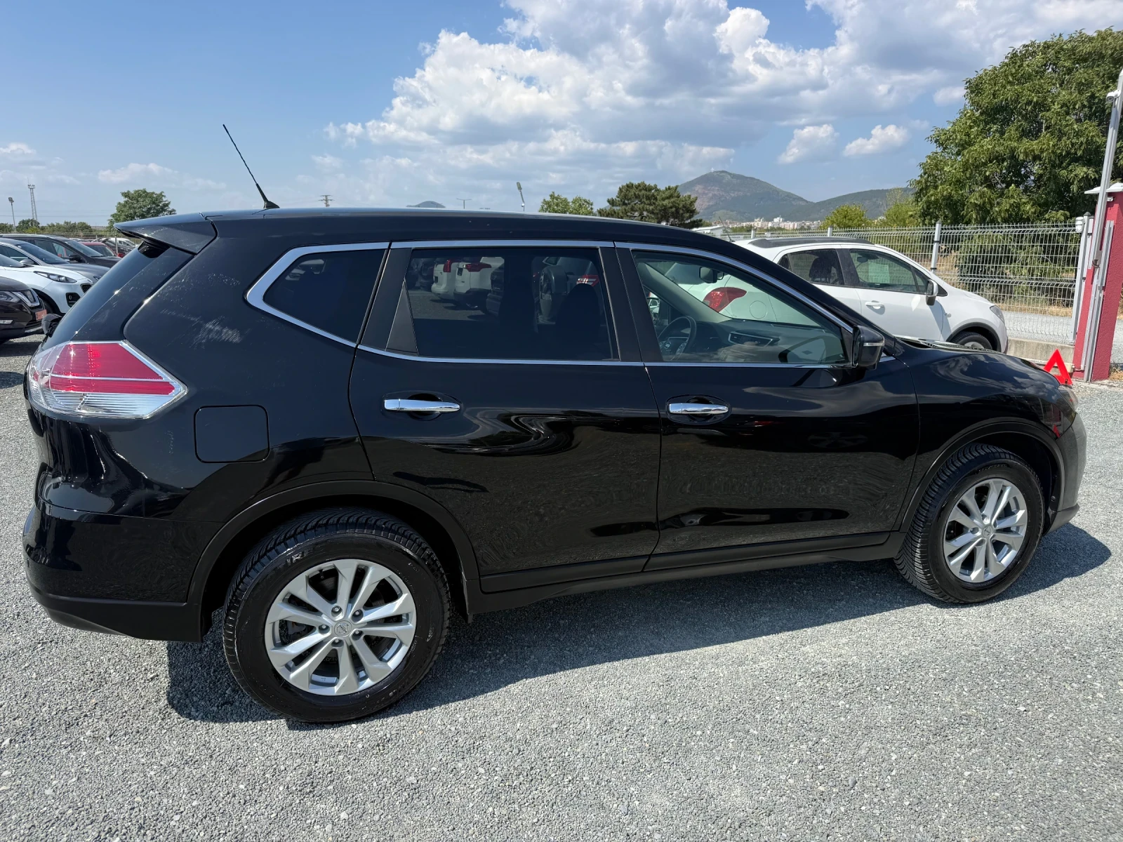 Nissan X-trail (KATO НОВА), снимка 5 - Автомобили и джипове - 53356126