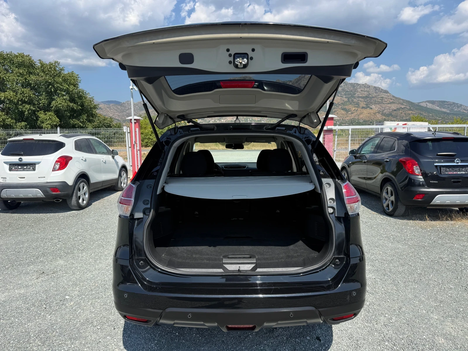 Nissan X-trail (KATO НОВА), снимка 13 - Автомобили и джипове - 53356126
