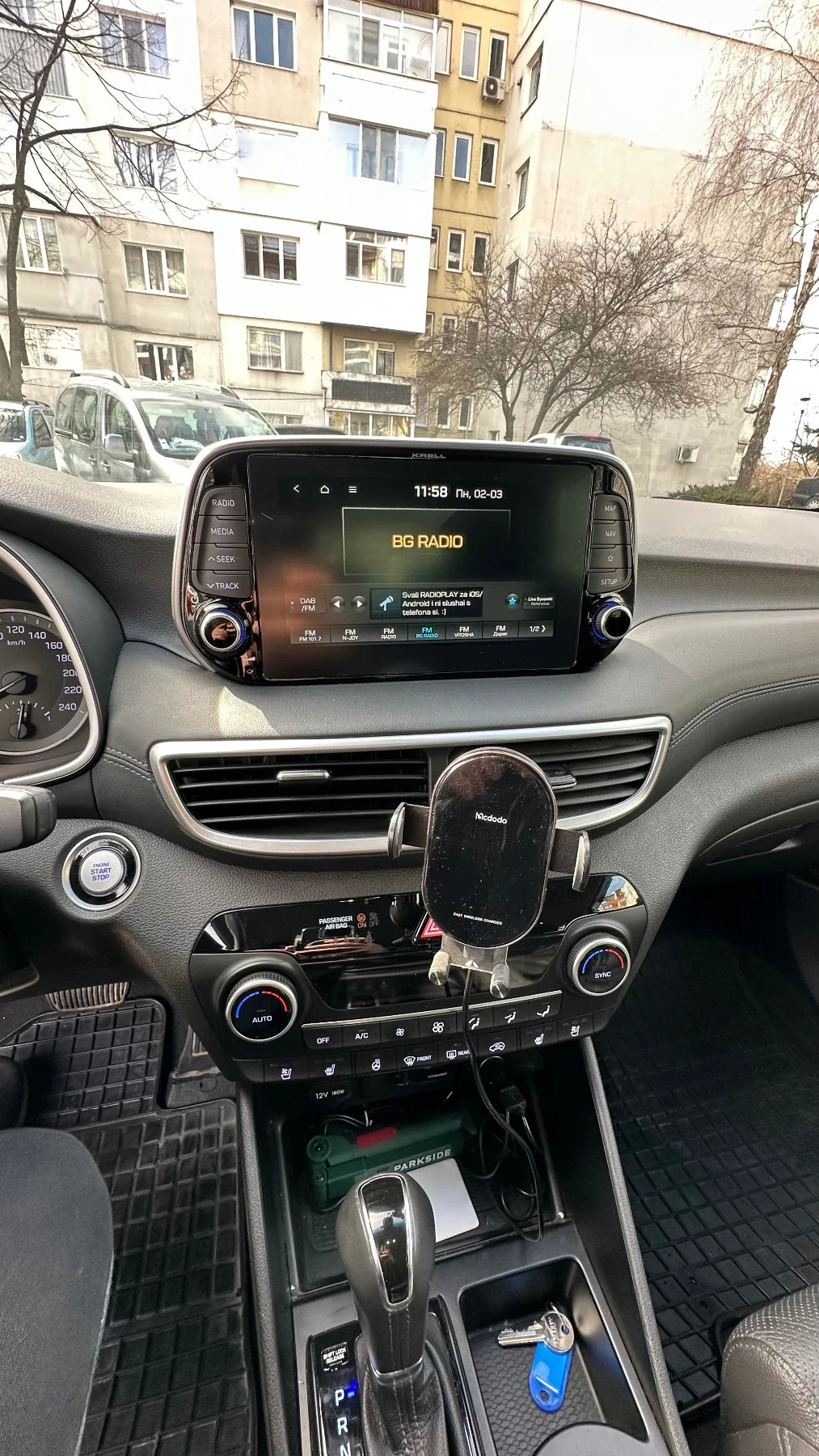 Hyundai Tucson Мек Хибрид 48v, снимка 11 - Автомобили и джипове - 53775344