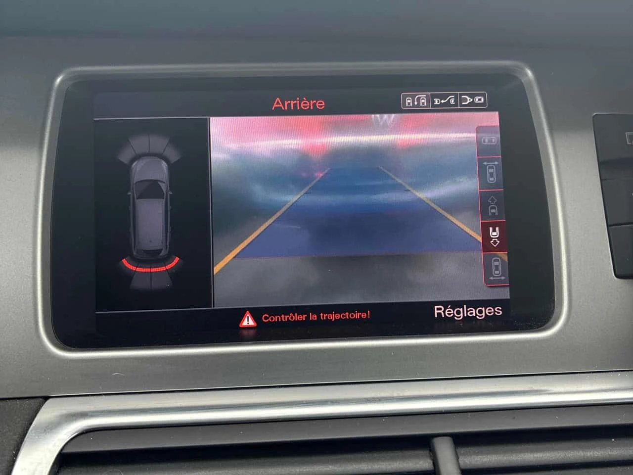 Audi Q7 * 3.0T Technik * CARFAX * ПАНОРАМА * KEYLESS * , снимка 13 - Автомобили и джипове - 54047348