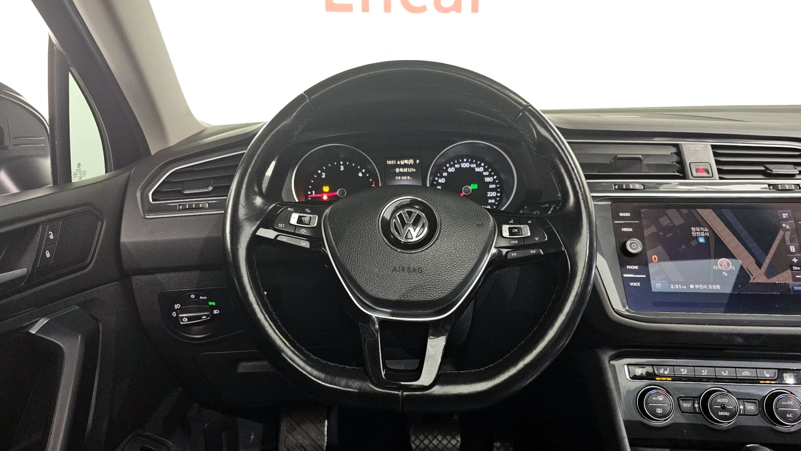 VW Tiguan 2.0TDI PRESTIGE autogeorge.com, снимка 12 - Автомобили и джипове - 54177238