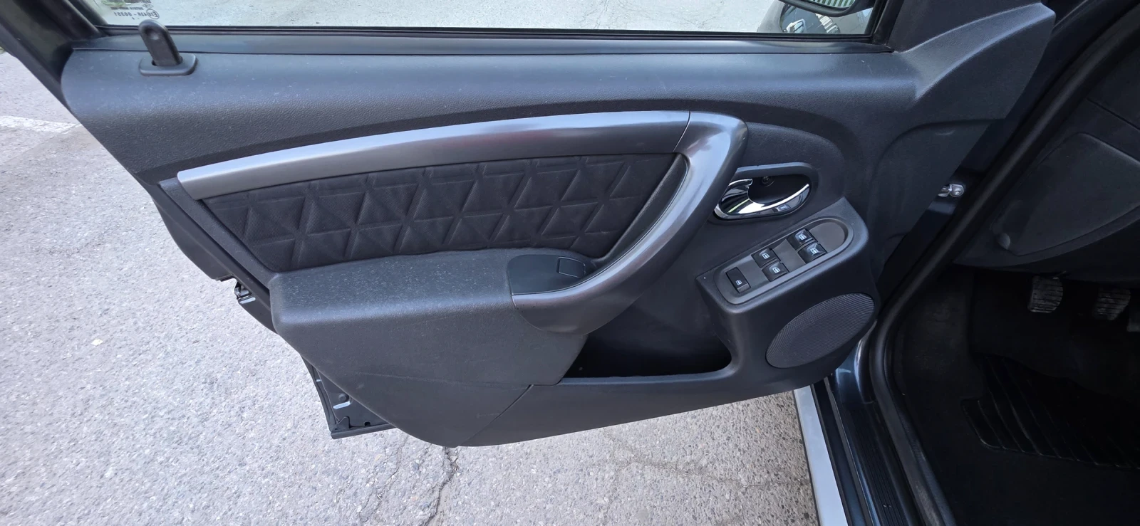 Dacia Duster 1.5 DCI 109k.c 4x4 UNIKAT ITALIA EURO 5B  | Mobile.bg � ����������� 8