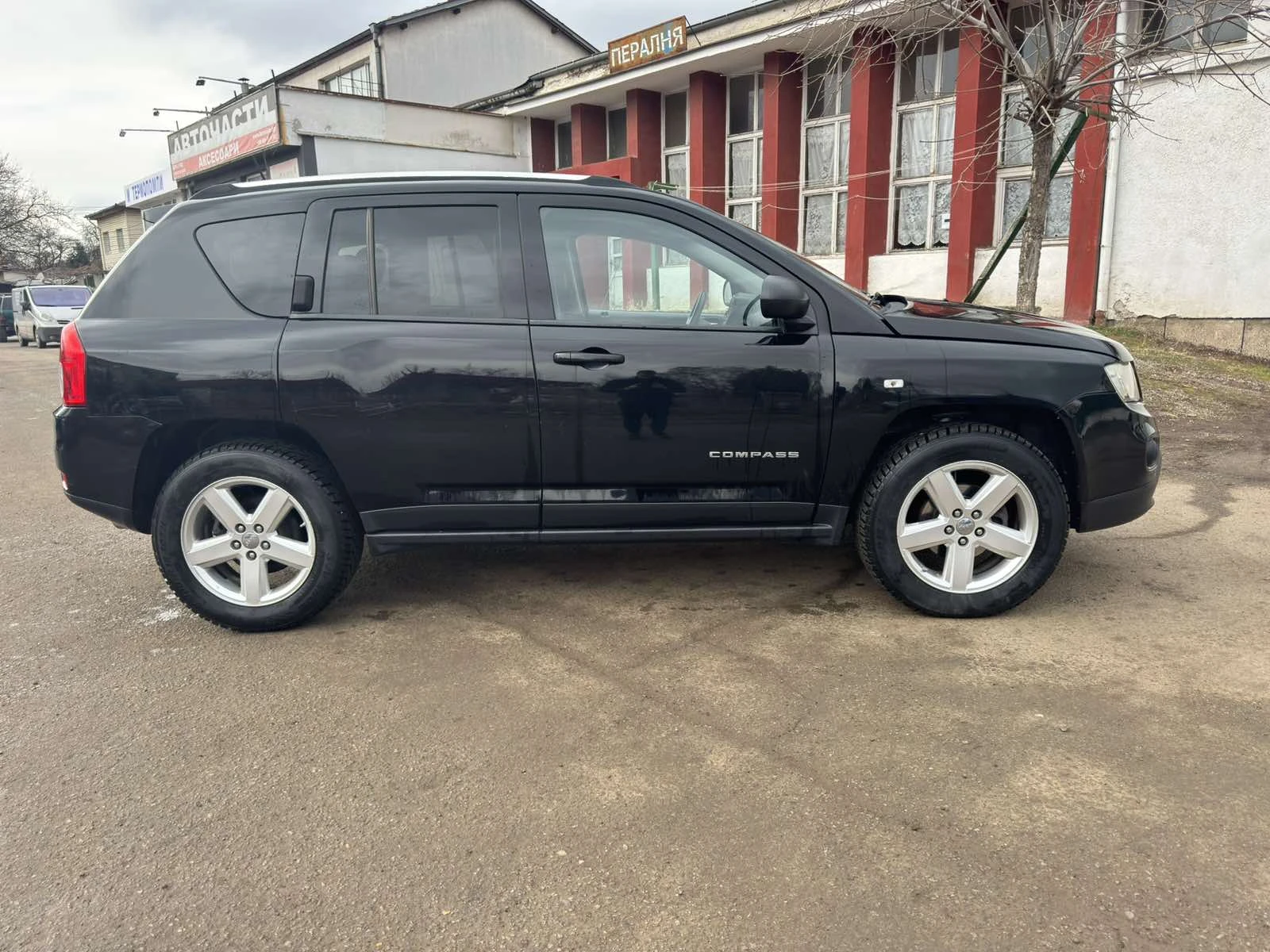 Jeep Compass СМЕНЕНИ ВЕРИГИ!!! 2.2CDI * * LIMITED* * , снимка 6 - Автомобили и джипове - 54758368