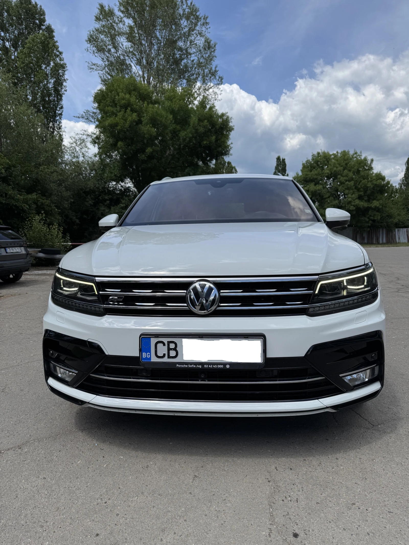 VW Tiguan R-Line