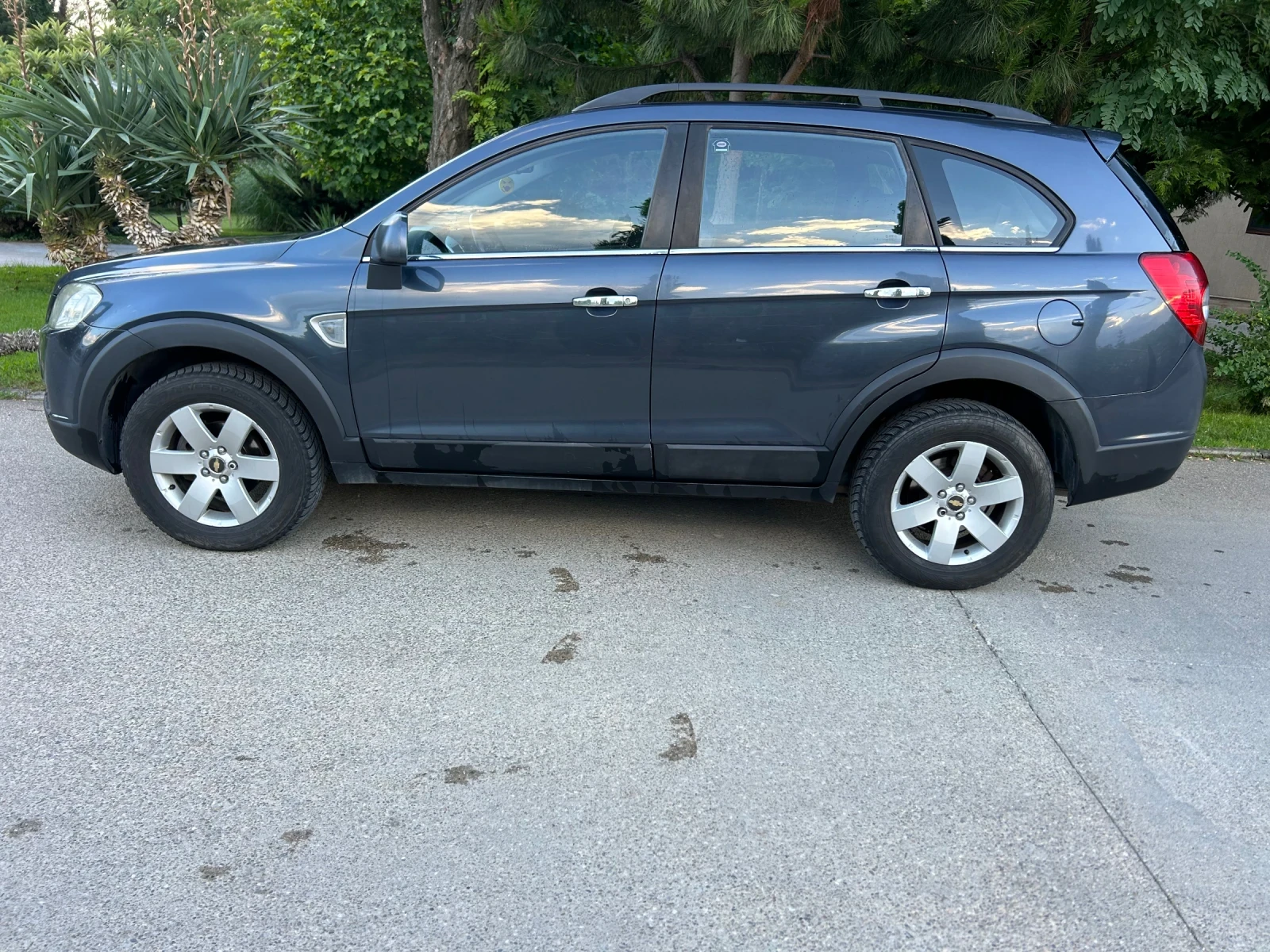 Chevrolet Captiva 2.0 4x4 АВТОМАТИК, снимка 4 - Автомобили и джипове - 55107799