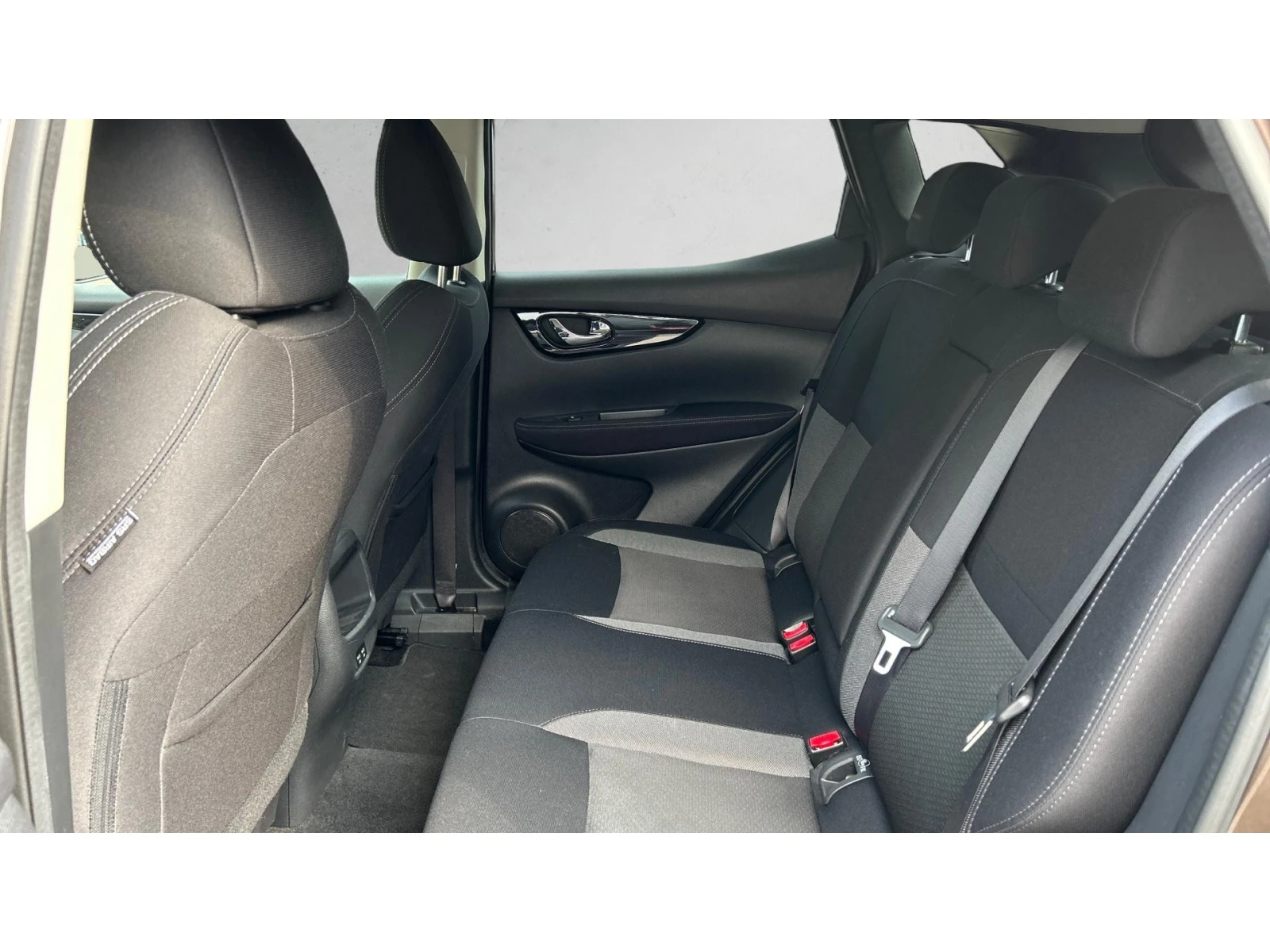 Nissan Qashqai DIG-T N-Connecta , Месечна вноска от 255  , снимка 9 - Автомобили и джипове - 55401616