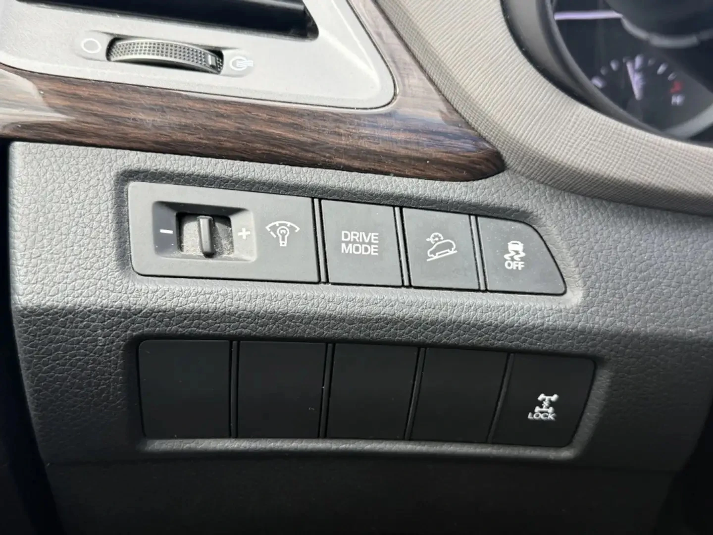 Hyundai Santa fe Sport AWD, снимка 12 - Автомобили и джипове - 56021117