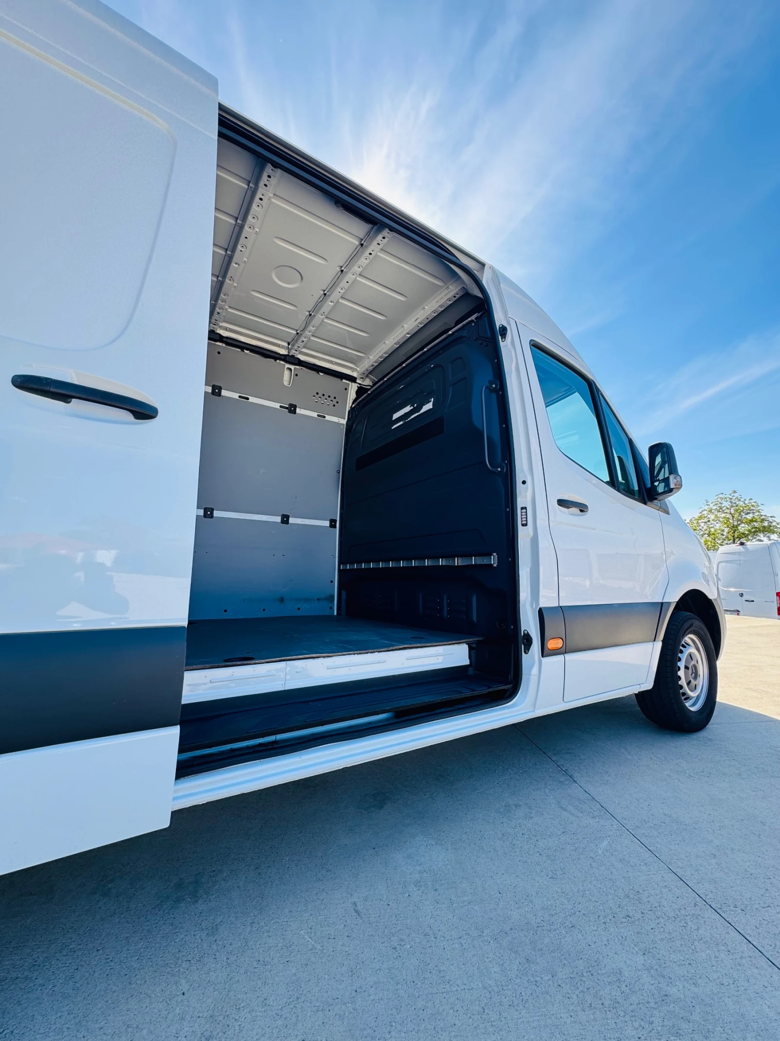 Mercedes-Benz Sprinter 316 Немски!ЧИСТО НОВ!Климатр!Камера!ТОП!EURO6, снимка 8 - Бусове и автобуси - 54548428