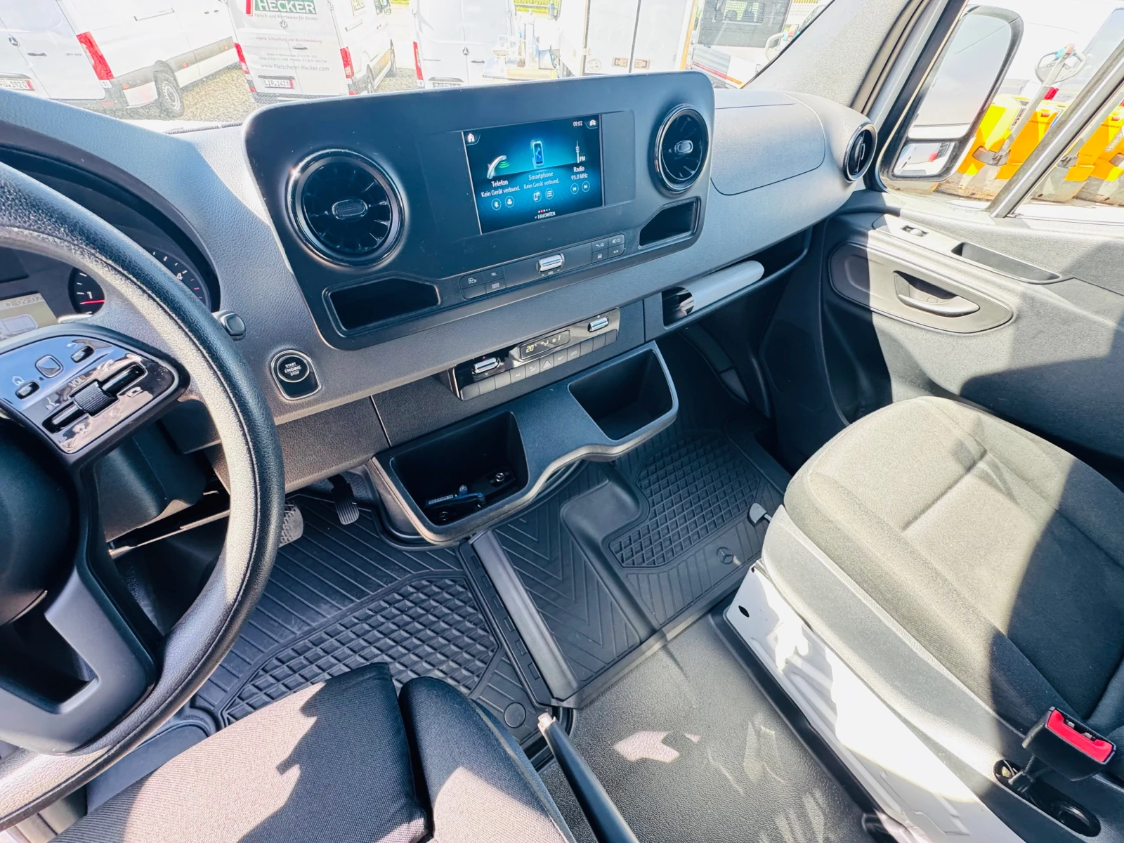 Mercedes-Benz Sprinter 316 Немски!ЧИСТО НОВ!Климатр!Камера!ТОП!EURO6, снимка 14 - Бусове и автобуси - 54548428