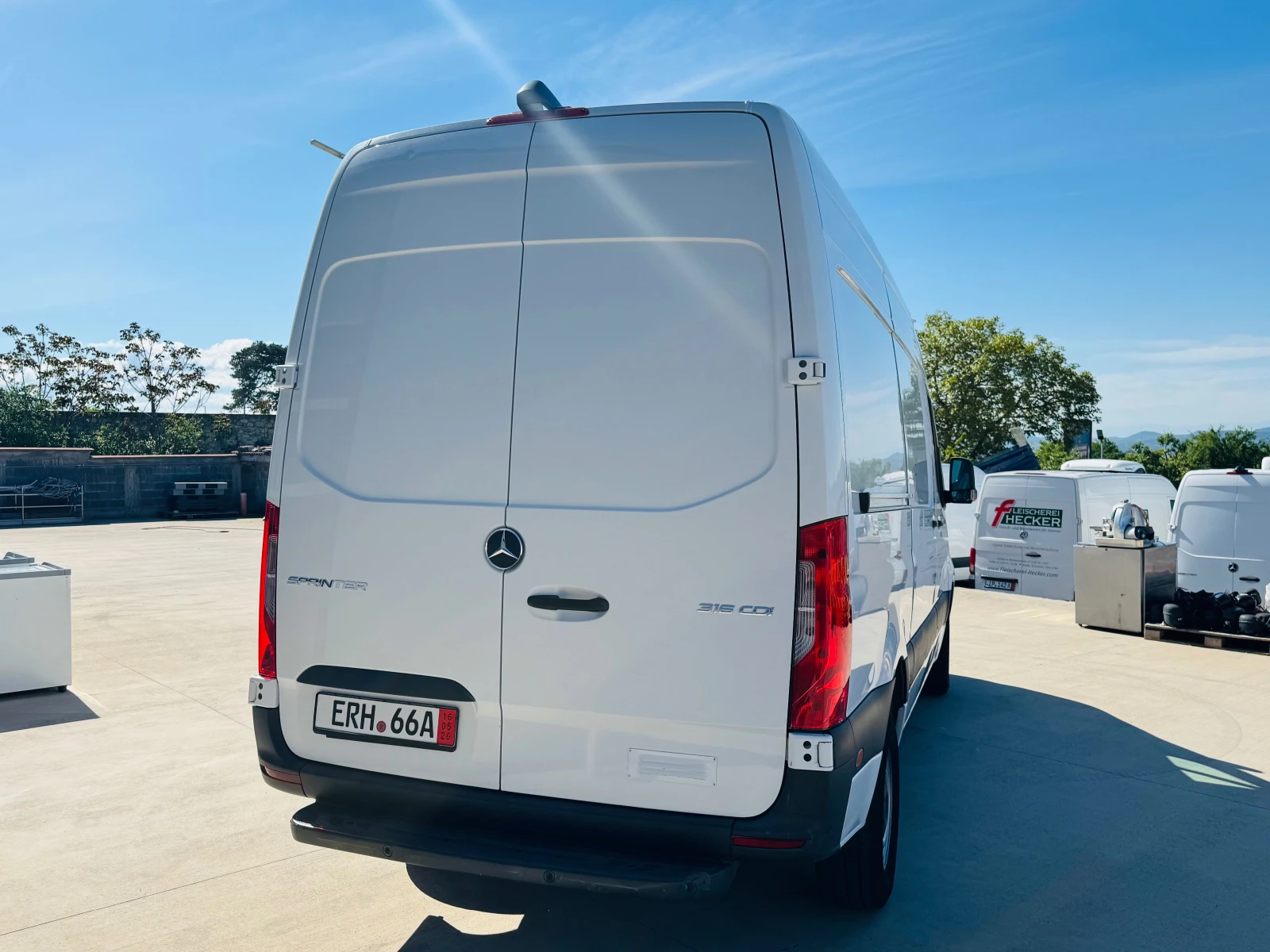 Mercedes-Benz Sprinter 316 Немски!ЧИСТО НОВ!Климатр!Камера!ТОП!EURO6, снимка 4 - Бусове и автобуси - 54548428