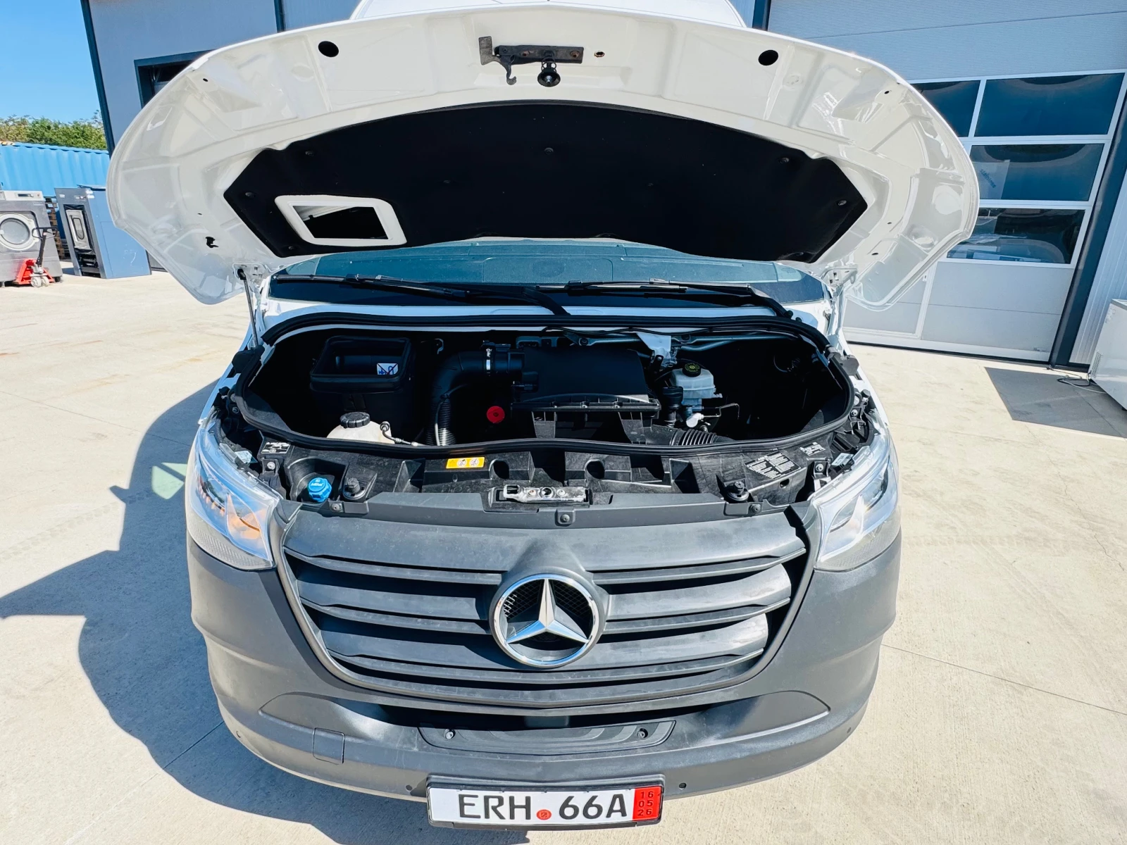 Mercedes-Benz Sprinter 316 Немски!ЧИСТО НОВ!Климатр!Камера!ТОП!EURO6, снимка 15 - Бусове и автобуси - 54548428