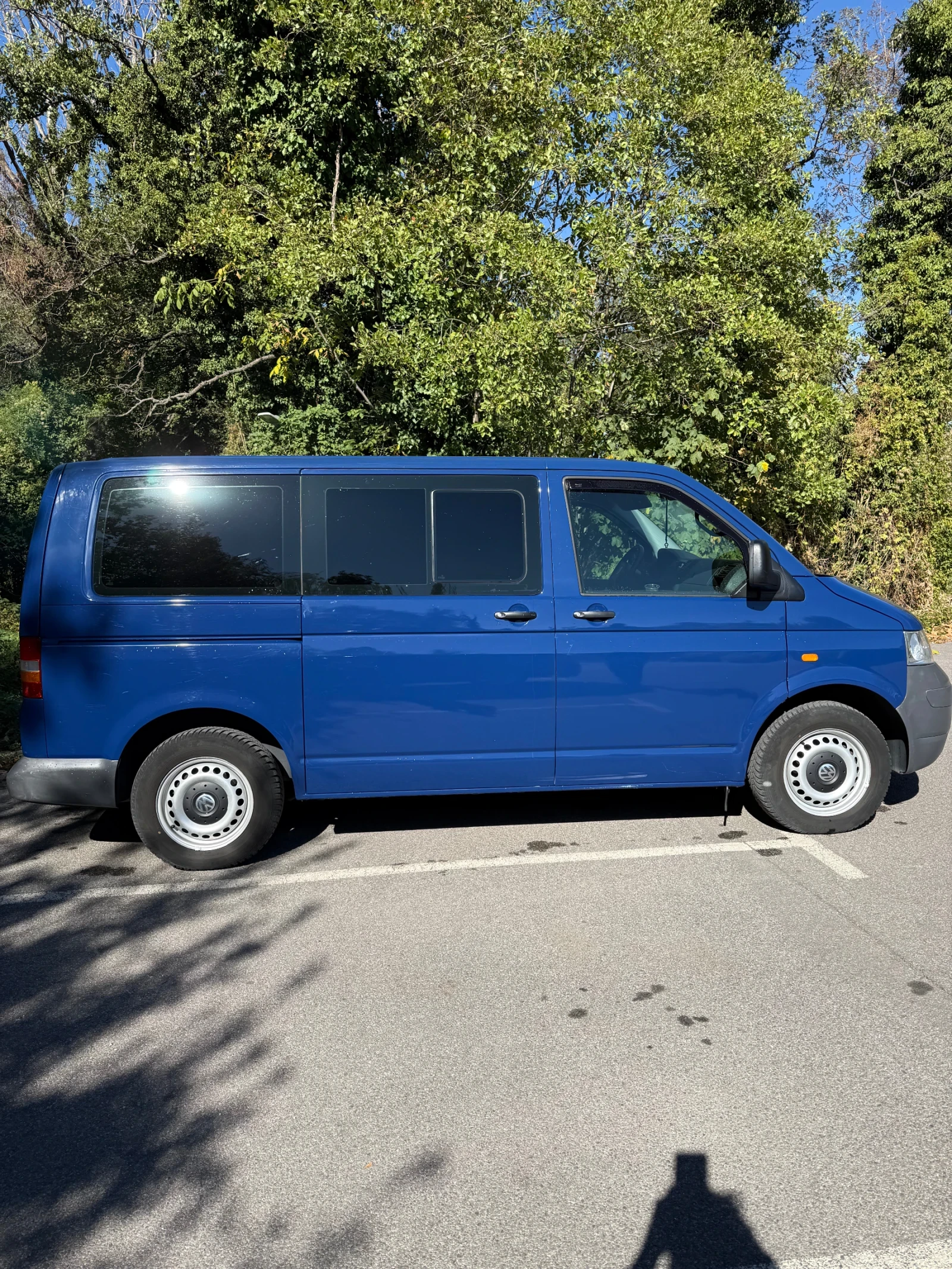 VW T5, снимка 5 - Бусове и автобуси - 56344539