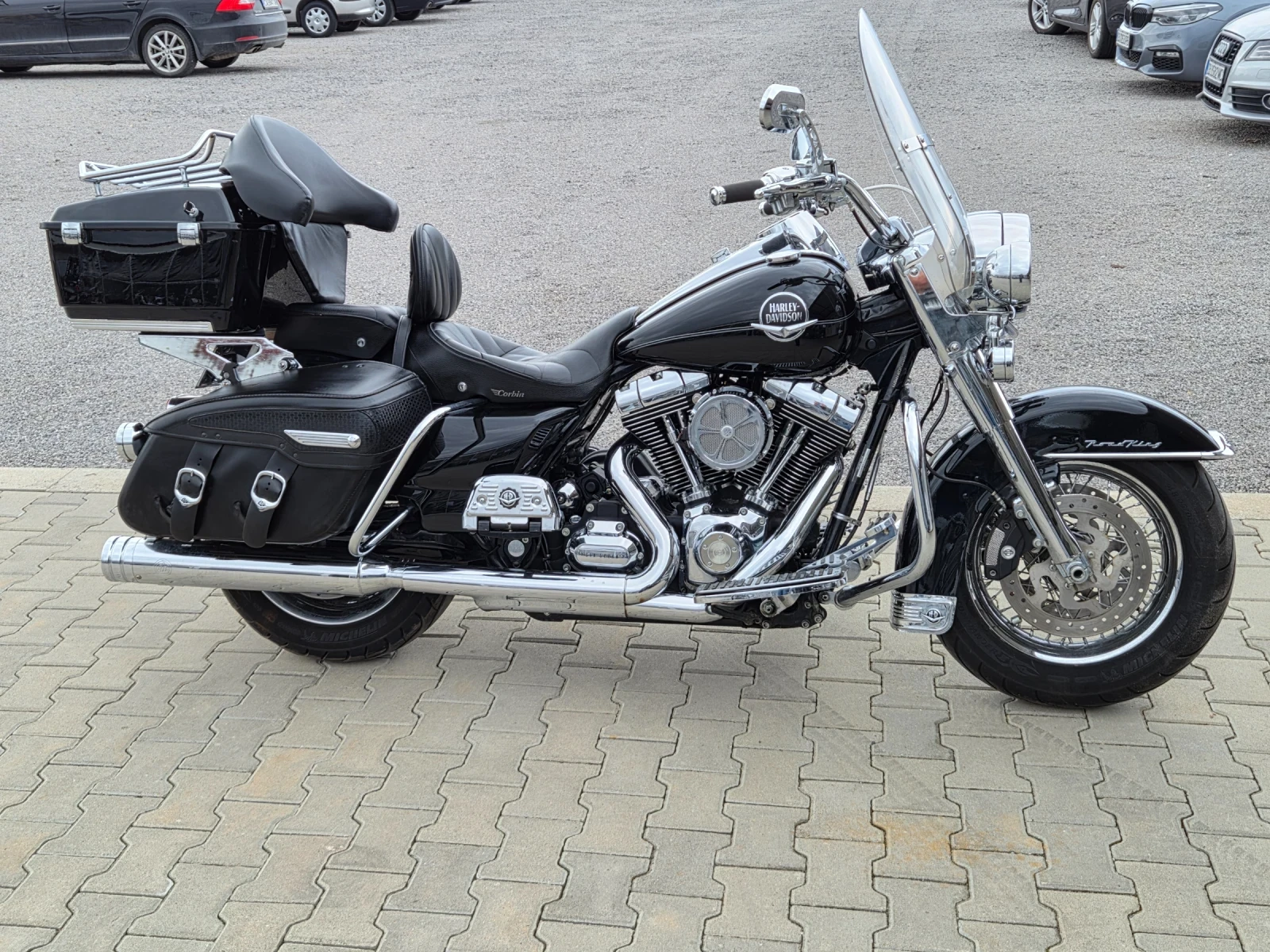 Harley-Davidson Touring FLHRC Road King