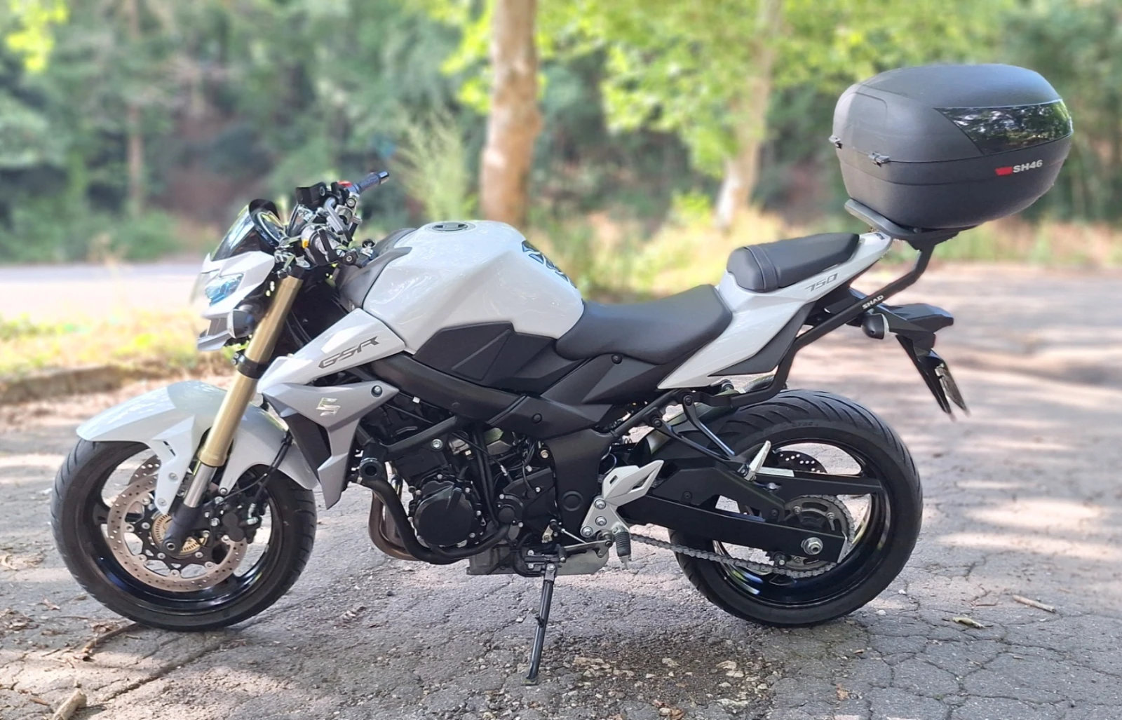 Suzuki Gsr