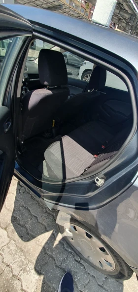 Mazda 2 1.3 Верига + газ, снимка 16