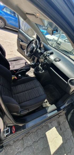 Mazda 2 1.3 Верига + газ, снимка 17