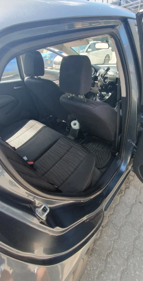 Mazda 2 1.3 Верига + газ, снимка 9