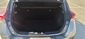 Toyota Auris, снимка 6