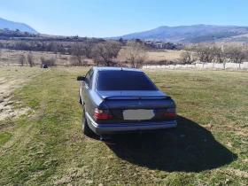 Mercedes-Benz 124, снимка 8