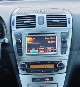 Toyota Avensis 2.0D4D Facelift * LED* Navi* Camera* Bluetooth*  - 12999 лв. / 6646.28 € - 79310798 11