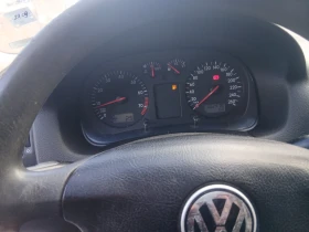 VW Golf - 1400 € / 2738.16 лв. - 32060831 2