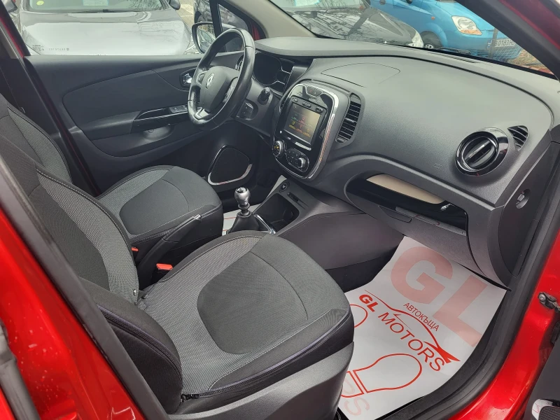 Renault Captur 1.2 TCe, снимка 10 - Автомобили и джипове - 47994001