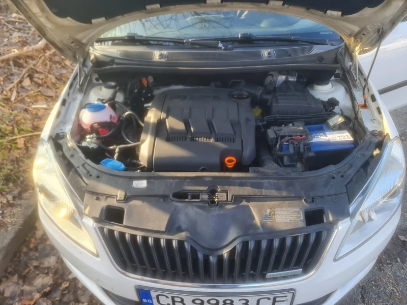 Skoda Fabia, снимка 10 - Автомобили и джипове - 48913825