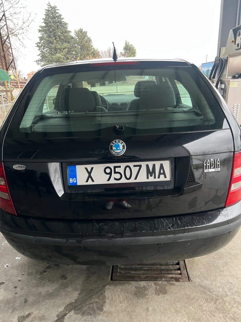 Skoda Fabia 1.9 SDI, снимка 4 - Автомобили и джипове - 49337896