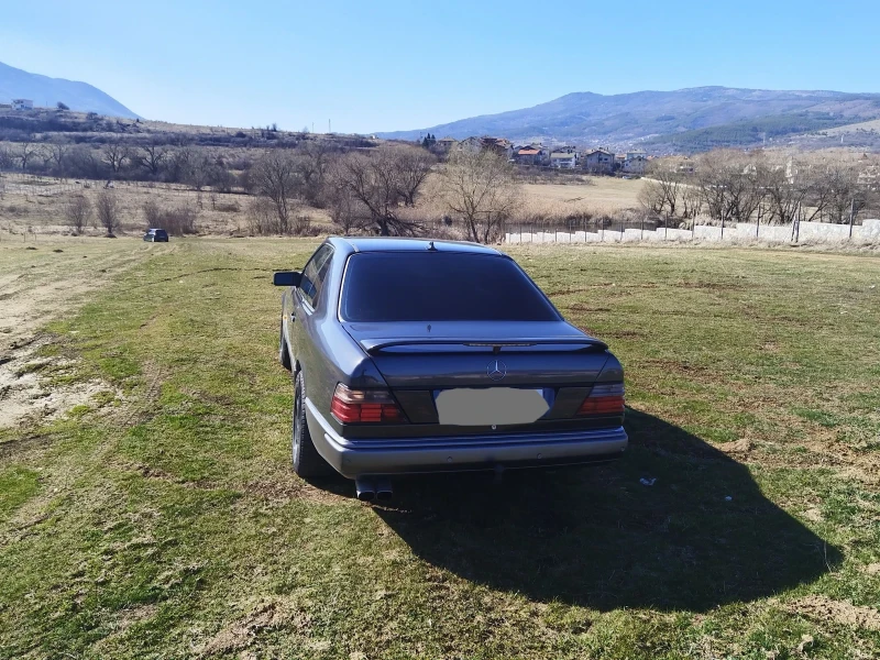 Mercedes-Benz 124, снимка 8 - Автомобили и джипове - 49393693