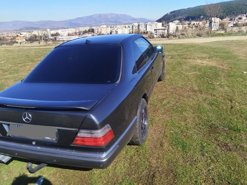 Mercedes-Benz 124, снимка 6 - Автомобили и джипове - 49393693