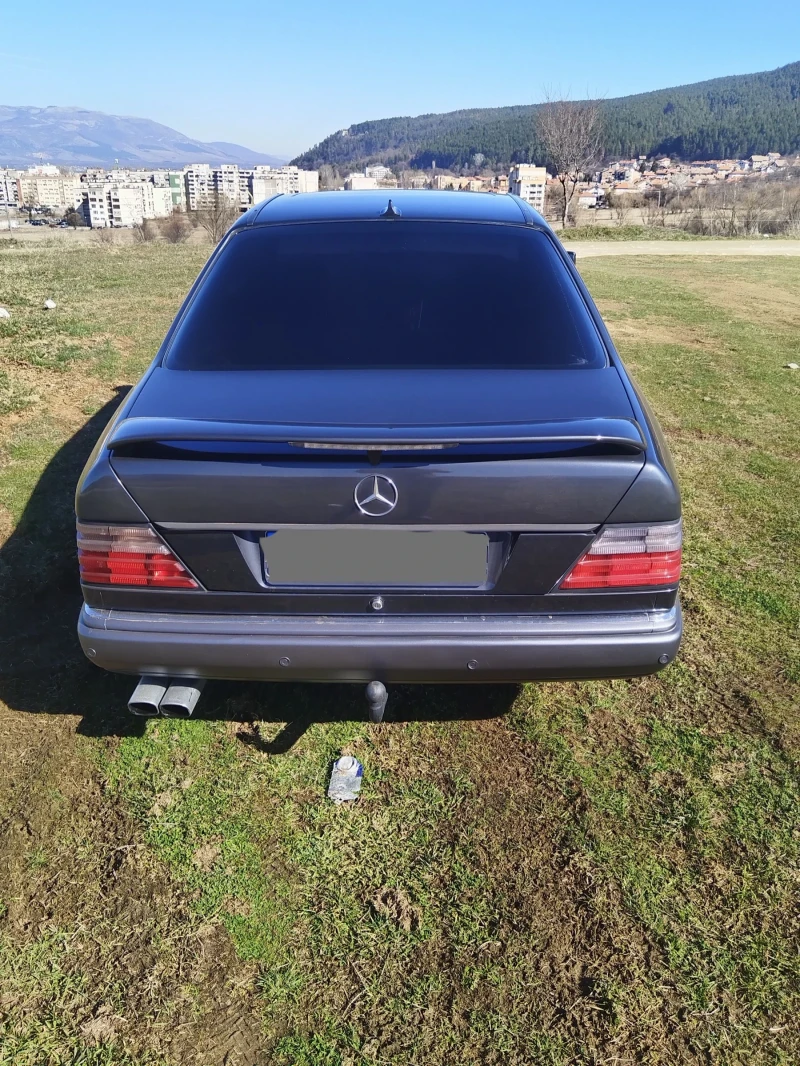 Mercedes-Benz 124, снимка 7 - Автомобили и джипове - 49393693